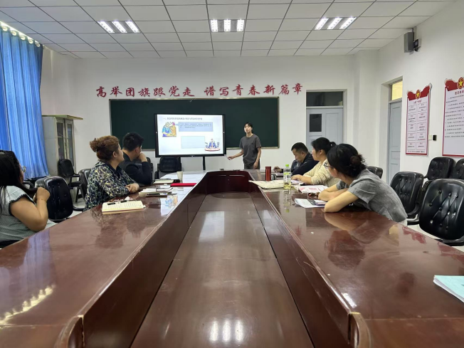 以赛促教展风采 数智赋能教学创新